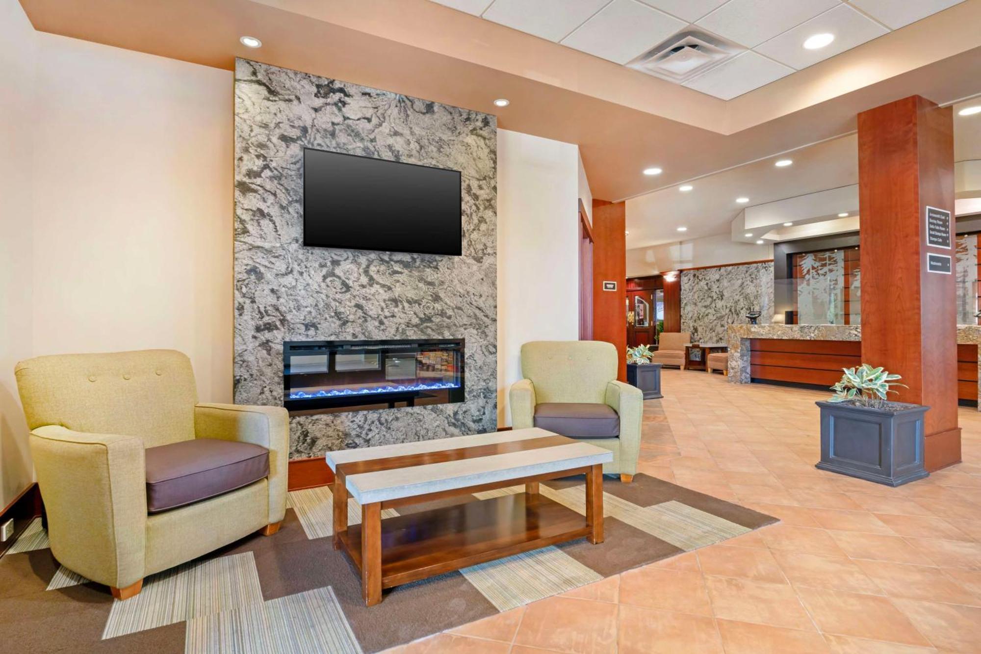 Best Western Plus Barclay Hotel Port Alberni Exteriér fotografie